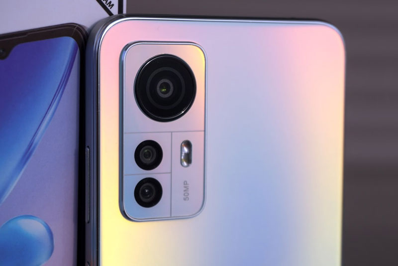 Smartphone RAM 8 GB, pin ‘khủng’, thiết kế đẹp, giá 3,75 triệu đồng