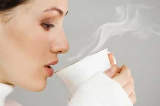 Thêm thứ này vào cốc nước ấm uống buổi sáng bổ càng thêm bổ