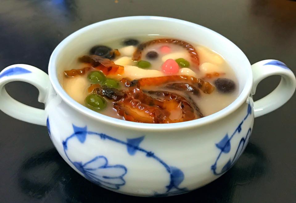 Cách nấu chè đậu trắng thơm ngon, bổ dưỡng cho cả nhà