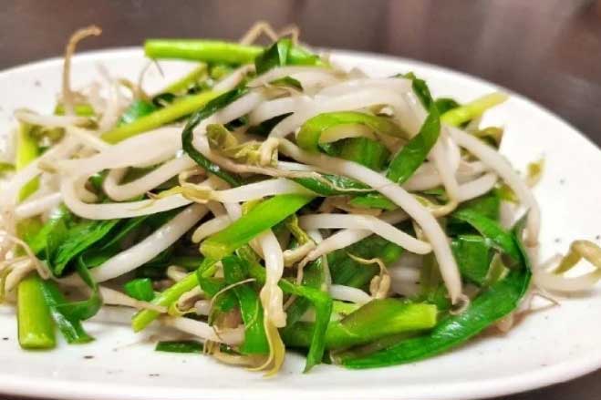 2 loại rau giá rẻ kết hợp với nhau lại cho ra món ăn bổ dưỡng không ngờ