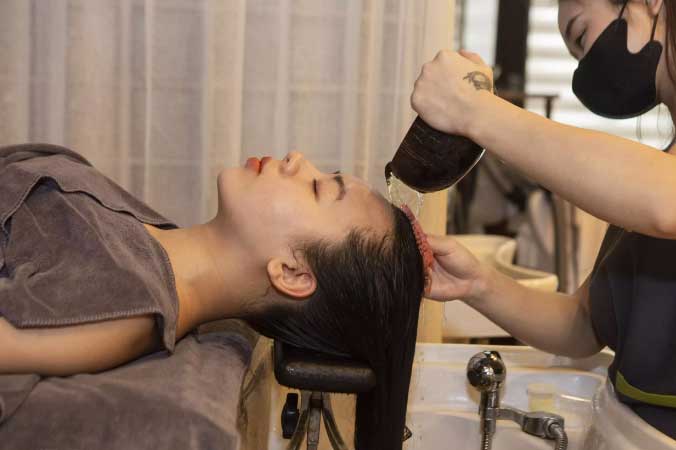 Gội đầu bao nhiêu lần một tuần là tốt nhất? Bất kể nam hay nữ đều phải biết điều này