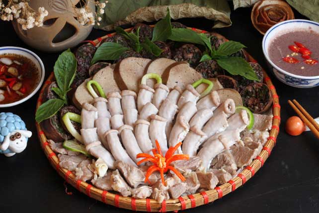 Cách luộc lòng lợn cùng dạ dày trắng, ngon, giòn sần sật