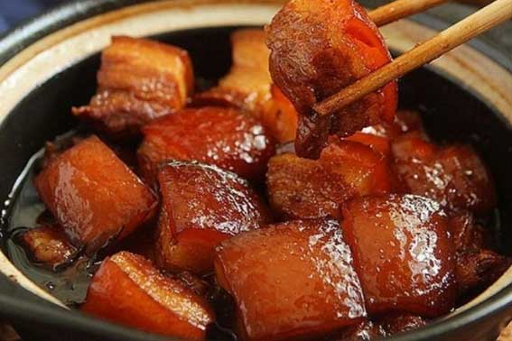 Đem thịt ba chỉ kho với loại nước này, ăn lạ miệng và rất ngon