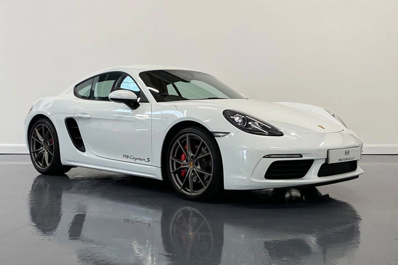 1. Porsche 718 Cayman S (vận tốc tối đa: 293 km/h).