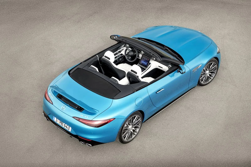 6. Mercedes-AMG SL 43 (vận tốc tối đa: 275 km/h). 