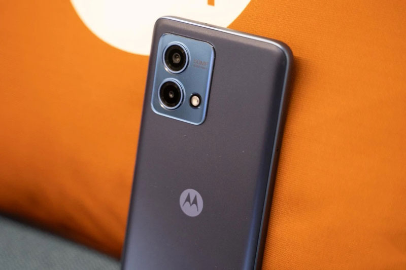 Smartphone chống nước, bút cảm ứng, pin 5.000 mAh, giá gần 5 triệu đồng