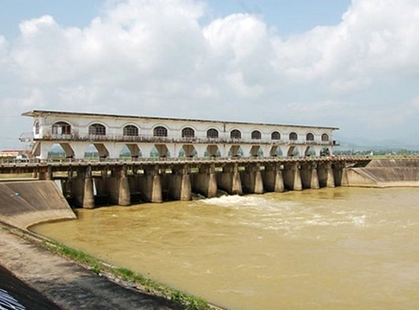 Nhiễm mặn nguồn nước tại Đà Nẵng: Đêm giảm, ngày tăng