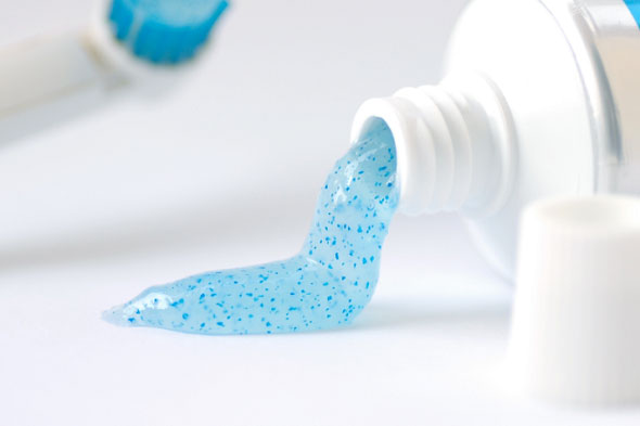 Mỹ phẩm chăm sóc da chứa hạt vi nhựa gây tác hại kinh hoàng