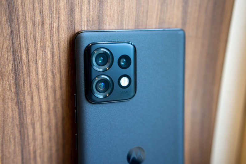 Smartphone chip Snapdragon 8 Gen 2, RAM 8 GB,  chống nước, sạc 68W,, giá hấp dẫn