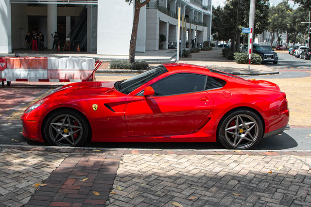 Chi tiết siêu xe Ferrari 599 GTB Fiorano hàng hiếm tại Việt Nam