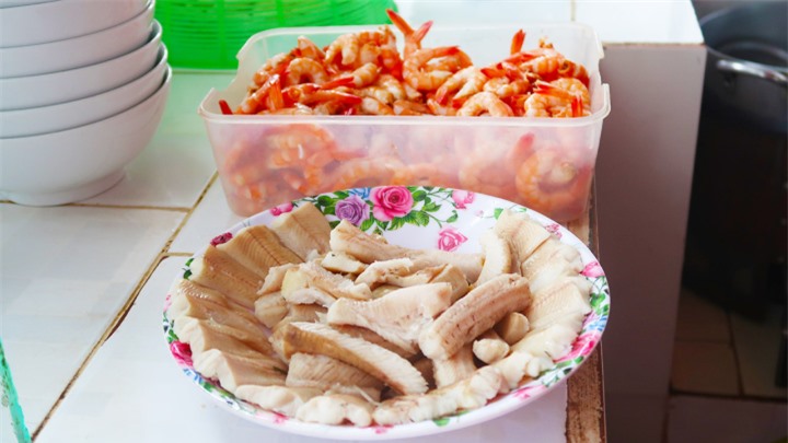 Về Sóc Trăng phải ăn bún nước lèo, nghe đơn giản nhưng nổi danh vùng Tây Nam Bộ - 3