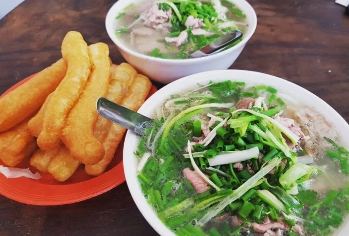 Rủ nhau 'ăn sập Nam Định', toàn những đặc sản trứ danh mà giá rẻ bất ngờ 