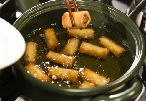 Thêm 1 thìa này, nem rán vàng ruộm, vỏ giòn, để lâu không ỉu