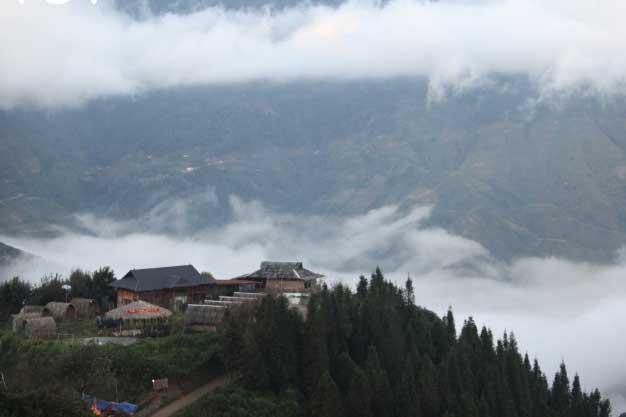 Lên Tà Xùa ngắm "thiên đường mây”