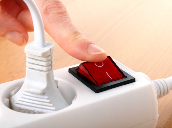 ‘Mất mạng như chơi’ với những thói quen sử dụng điện dưới đây