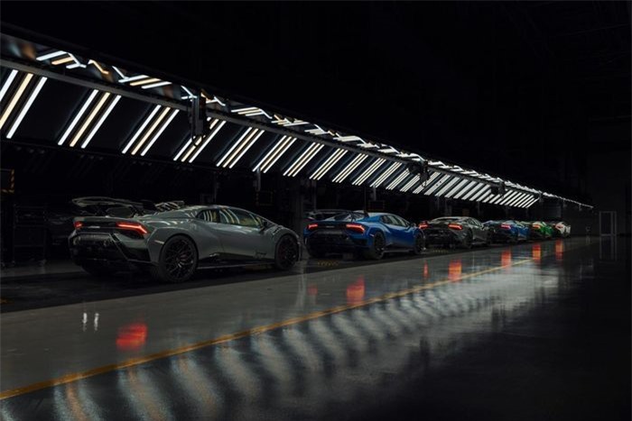 Lamborghini vừa đánh dấu cột mốc kỷ niệm 60 năm thành lập hãng xe này bằng sự kiện ra mắt mẫu Huracan bản đặc biệt.