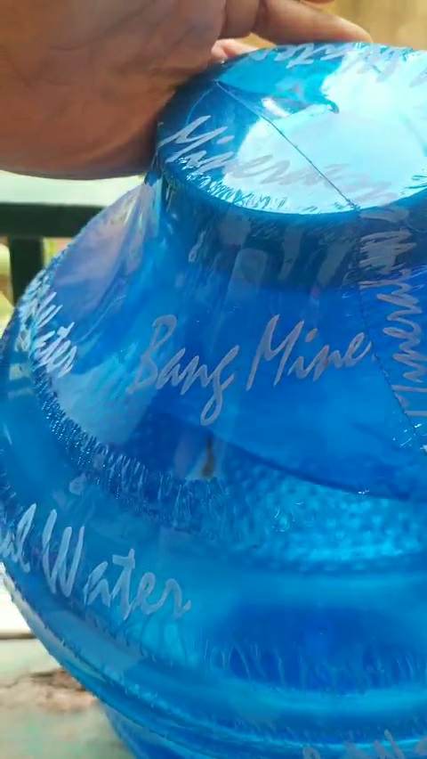 Vụ phát hiện đỉa trong bình nước uống của công ty Bang: Cơ quan chức năng vào cuộc 