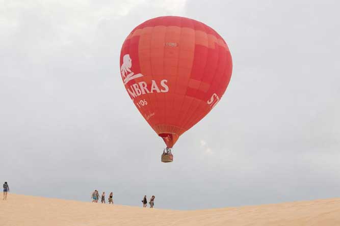 Những điểm đến tuyệt đẹp để du ngoạn bằng khinh khí cầu: Có cả Mũi Né
