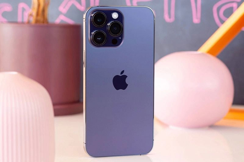 Choáng với giá iPhone 14 series hàng lock, thấp nhất không tới 9 triệu đồng
