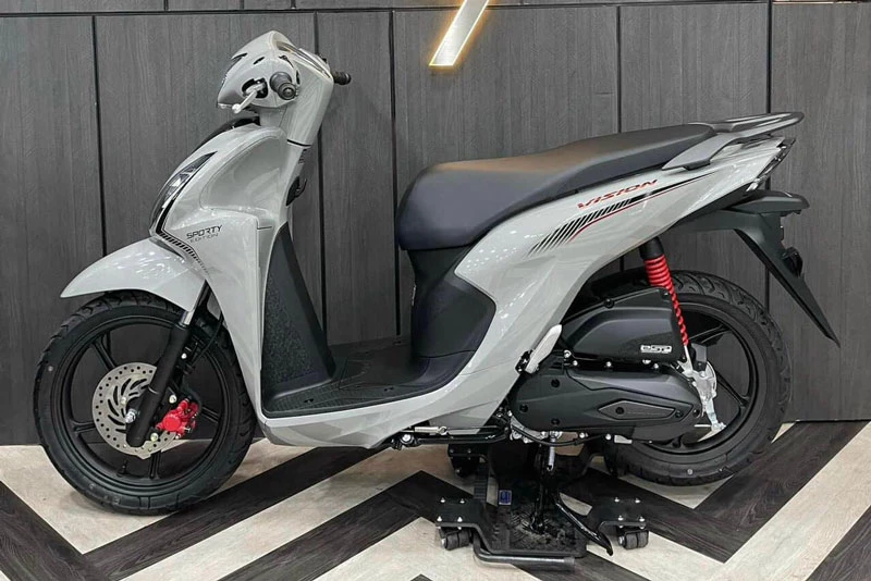 Honda Vision 2023.