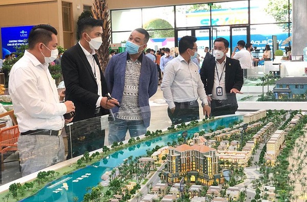 Doanh nghiệp khắt khe trong tuyển dụng môi giới bất động sản