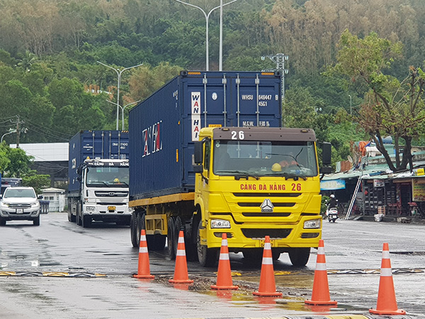 Đà Nẵng: Hoạt động xuất nhập khẩu phục hồi chậm