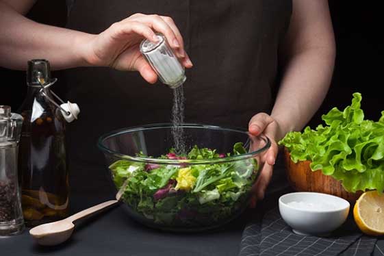 Chị em sau tuổi 40 có 5 kiểu ăn uống sau sẽ vừa già vừa béo cực nhanh