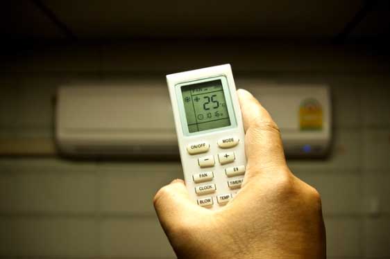 5 sai lầm thường gặp khi dùng điều hòa mùa hè, sai lầm 1 rất dễ gây đột quỵ