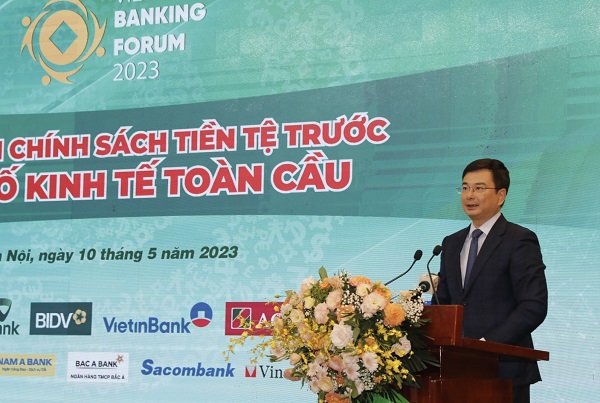 Nới lỏng tín dụng sẽ tiềm ẩn rủi ro

