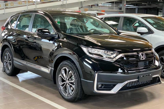 Honda CR-V giảm giá hơn trăm triệu đồng
