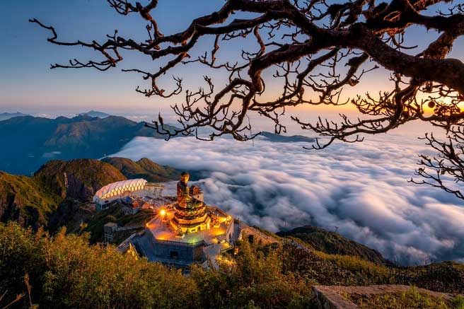 Đỉnh thiêng Fansipan đẹp hút hồn trong các cuộc thi ảnh quốc tế