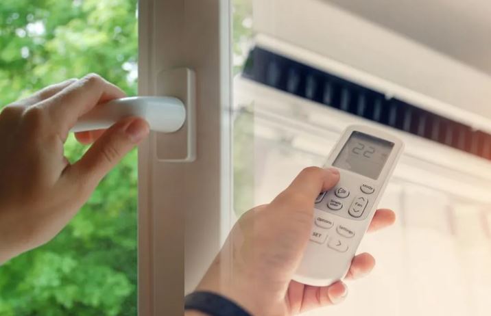 Thói quen đóng kín cửa bật điều hòa không tốt: Làm theo cách này vừa khỏe vừa tiết kiệm điện