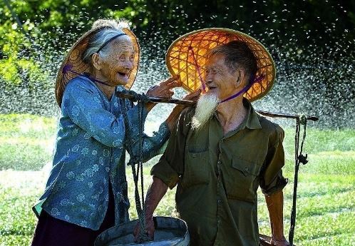 Khi về già mỗi người nhất định phải để lại cho mình “6 quân bài”, thiếu 1 cuối đời muốn bình an cũng khó