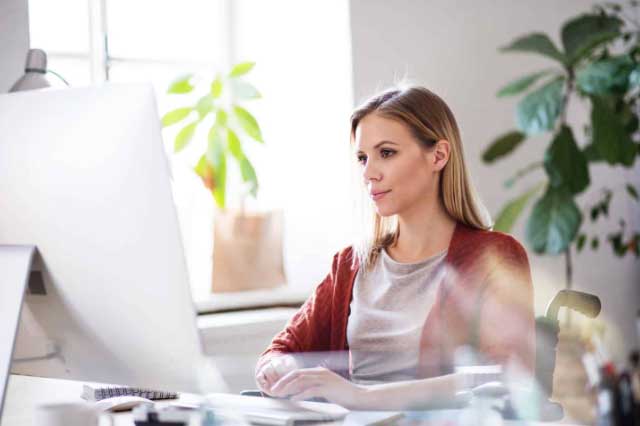 Bảo vệ da khỏi khô ráp khi phải ngồi điều hòa nhiều giờ liền cực đơn giản các nàng nên áp dụng ngay