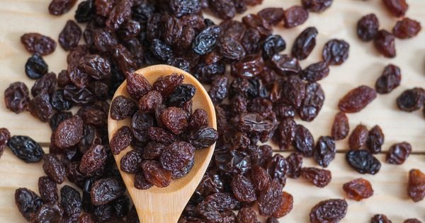 Lợi ích tuyệt vời của nho khô đối với sức khỏe