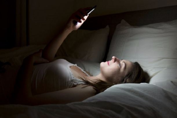 Sau 9 giờ tối bận mấy cũng đừng dại làm 6 việc, nội tạng tổn thương, già nhanh trông thấy