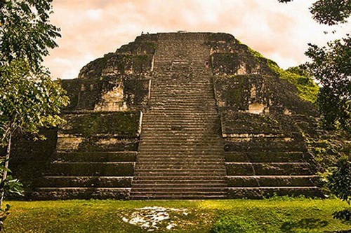 Không phải Giza, Cholula mới là kim tự tháp lớn nhất thế giới