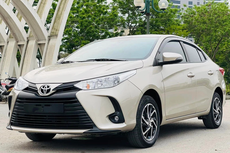 10. Toyota Vios (doanh số: 695 chiếc).