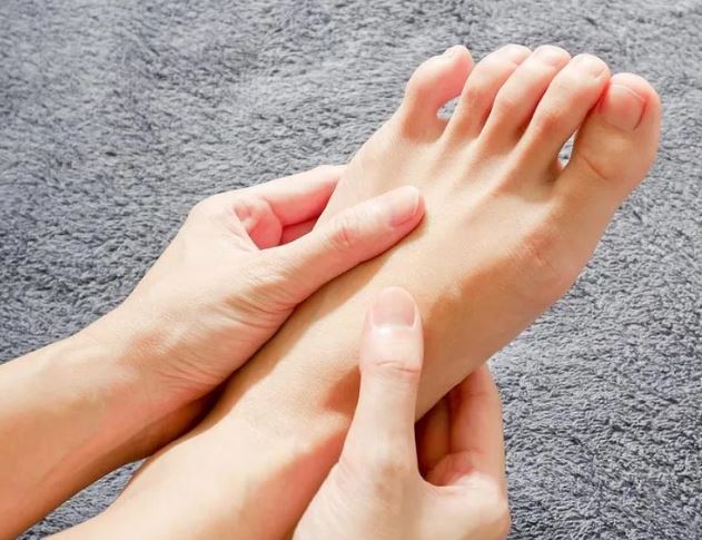 Tê bì chân tay là dấu hiệu của 7 bệnh lý nguy hiểm