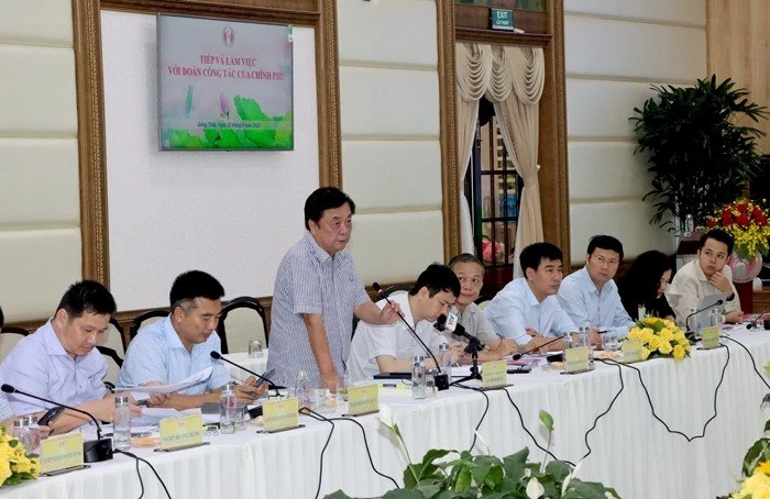 Bộ trưởng Bộ NN&PTNT Lê Minh Hoan mong muốn lãnh đạo tỉnh tiếp tục có đổi mới, sáng tạo để thúc đẩy sự phát triển của địa phương.