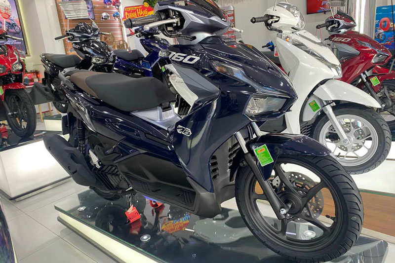Honda Air Blade khan hàng nhưng vẫn giảm giá bán