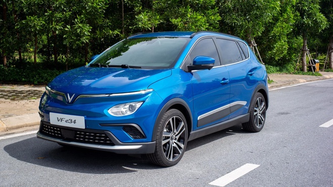 Giá VinFast VF e34 bất ngờ giảm 70 triệu đồng