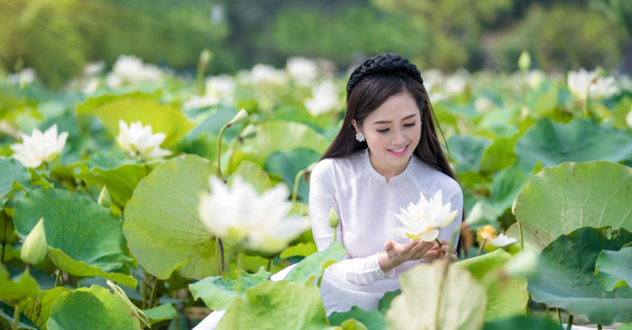 Muốn biết phụ nữ có hậu vận giàu sang hay nghèo khổ chỉ cần nhìn qua 3 điểm này