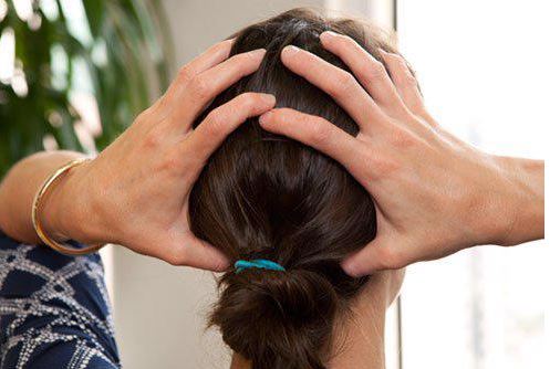 Đau đầu sau gáy: Cảnh báo bệnh gì, nguyên nhân, cách điều trị ra sao?