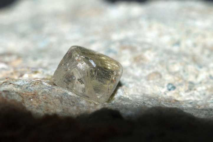 Phát hiện viên kim cương lâu đời nhất thế giới ở Nga