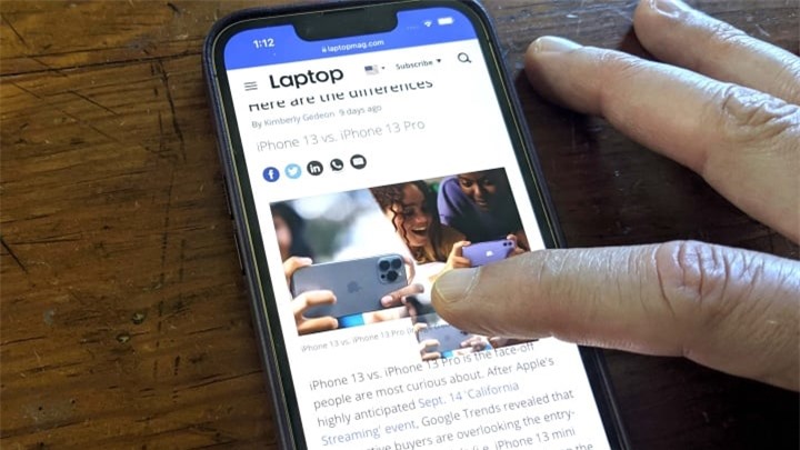 Dùng iPhone đã lâu nhưng bạn đã biết cách cuộn màn hình đúng cách? - 1