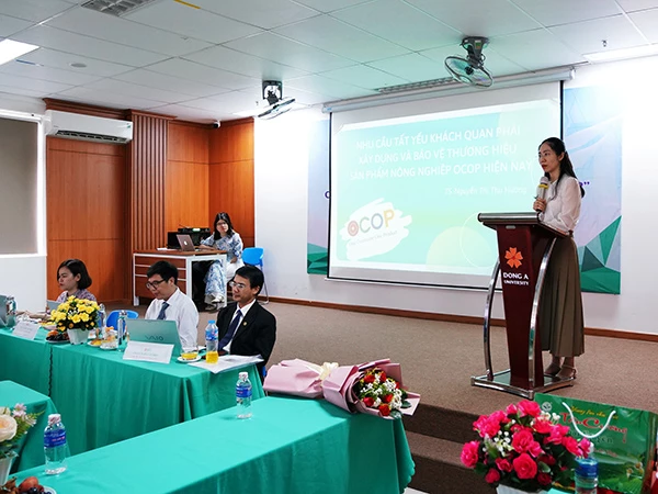 TS Nguyễn Thị Thu Hường phát biểu tại hội thảo