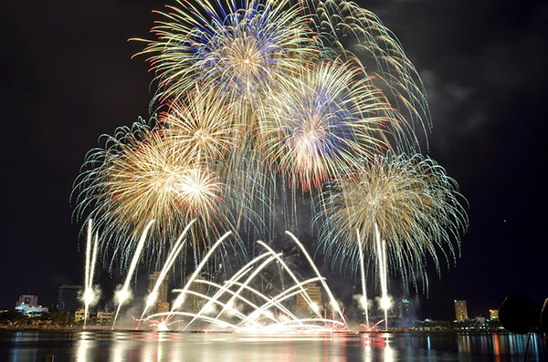 Lộ diện 8 đội tranh tài tại lễ hội pháo hoa quốc tế Đà Nẵng 2023