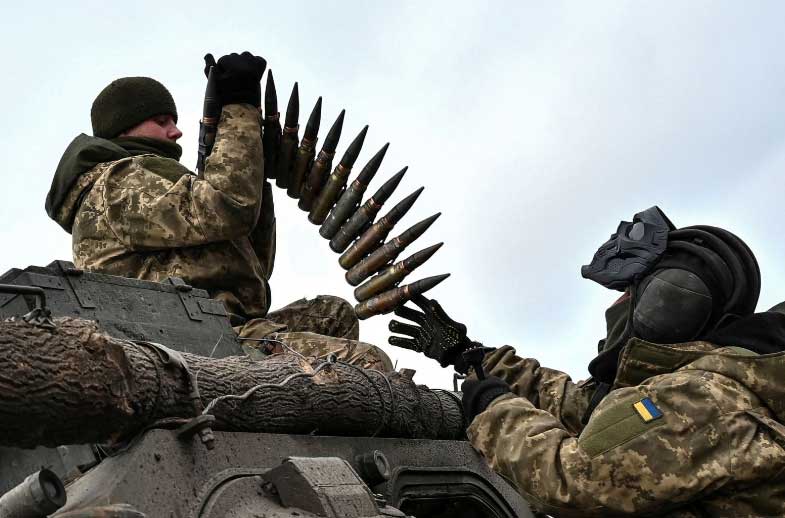 Chạy đua cấp vũ khí cho Ukraine, Mỹ đối mặt những rạn nứt về năng lực sản xuất