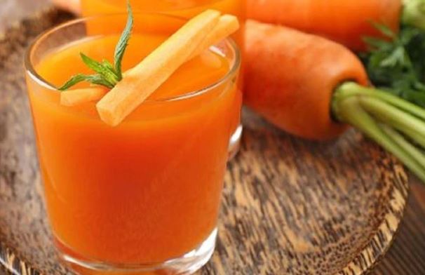 Bác sĩ da liễu chia sẻ thức uống mùa hè có tác dụng chống nắng và tia cực tím